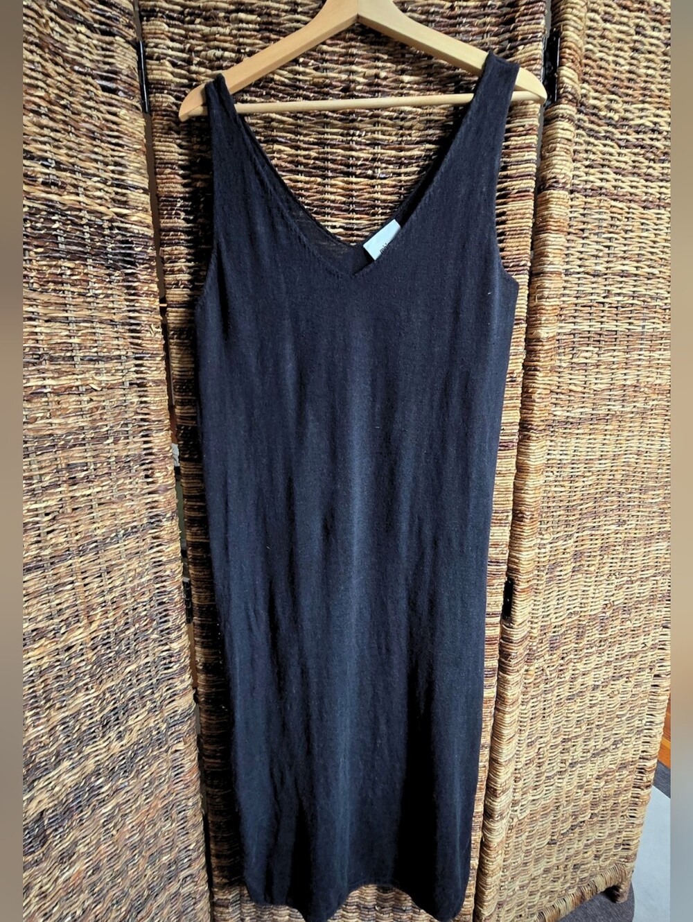 Minimum Black V-Neck Knit Dress